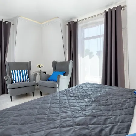 Cosy With Parking & Balcony By Renters Apartamento Sopot