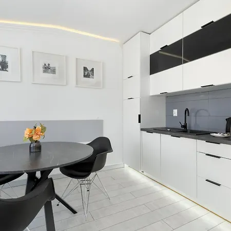 Apartamento Cosy With Parking & Balcony By Renters Sopot